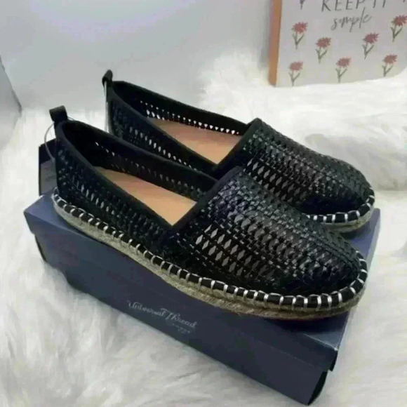 Universal Thread Woman’s Rita Flats 9.5 in black - Picture 8 of 9